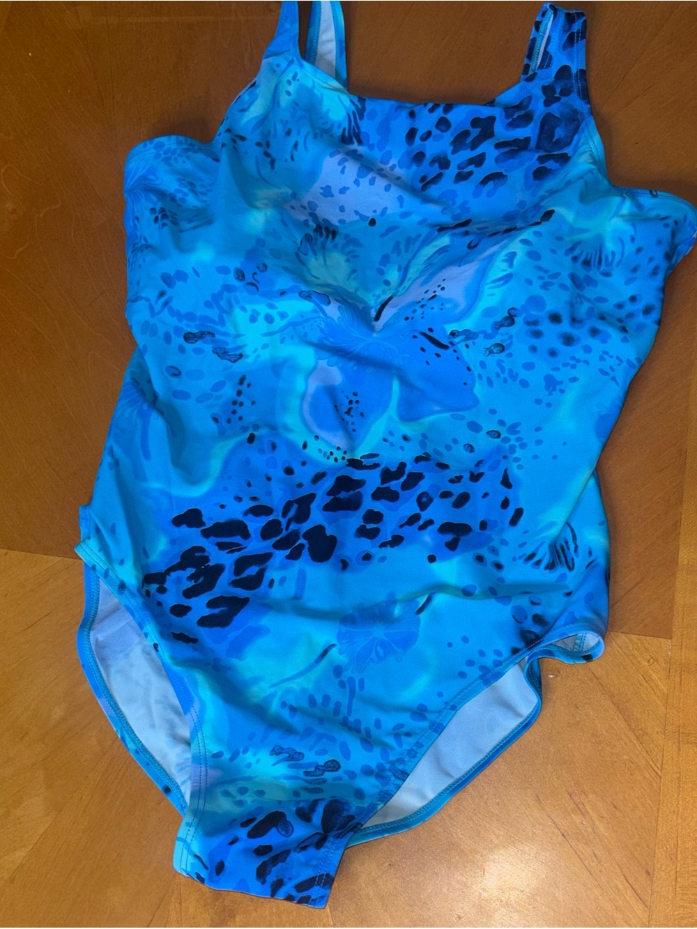 Ladies Size 14 Onepiece Swimsuit EUC Beach Native